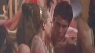 Peituda dupla penetração selvagem Professor em lingerie se se