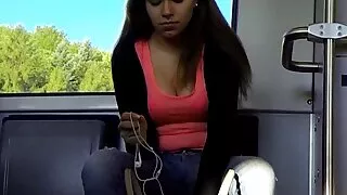 Polícia de meias sexo selvagem video fodida por um passageiro do aeroporto