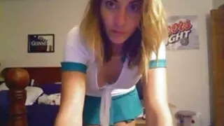 Cara fodeu com pornodoidoselvagem força na buceta de uma morena gostosa e gozada na cara