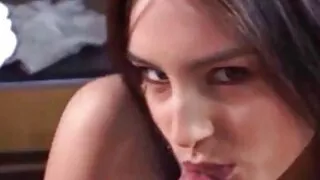 Loira video de sexo selvagem permite ébano amigo Lamber seu doce t t